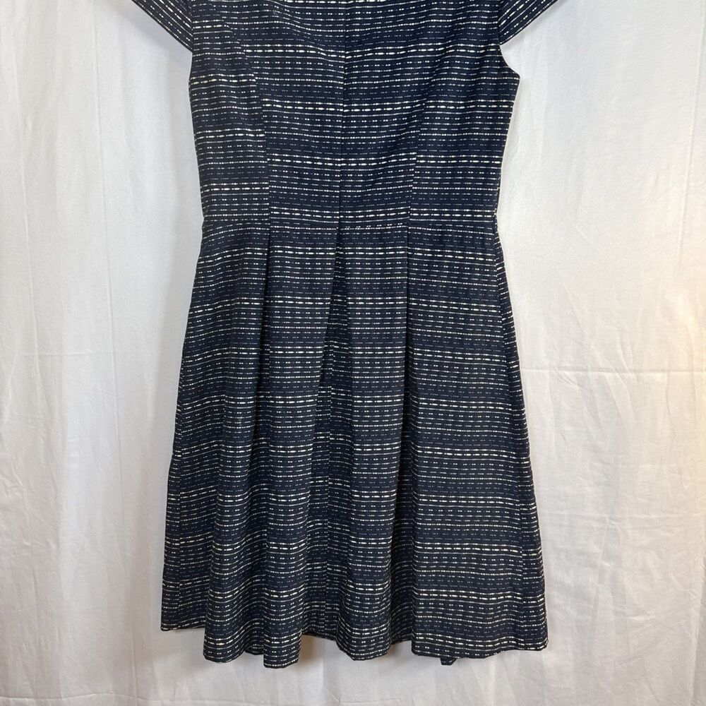 Liz Claiborne Cap Sleeve Navy Blue/Cream Striped Dress Size 4 Preowned - Picture 11 of 13